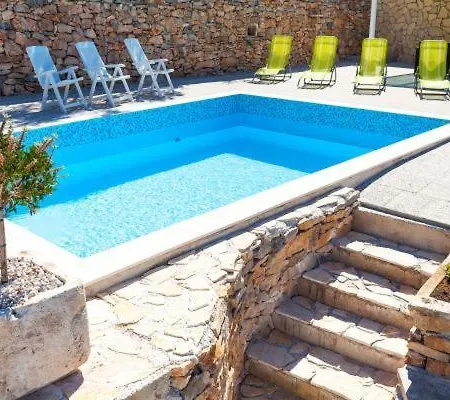 House Sardelic Guest house Prigradica